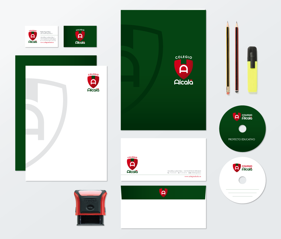 Papelería Corporativa: Tarjetas, Papel de cartas, sobres y carpeta