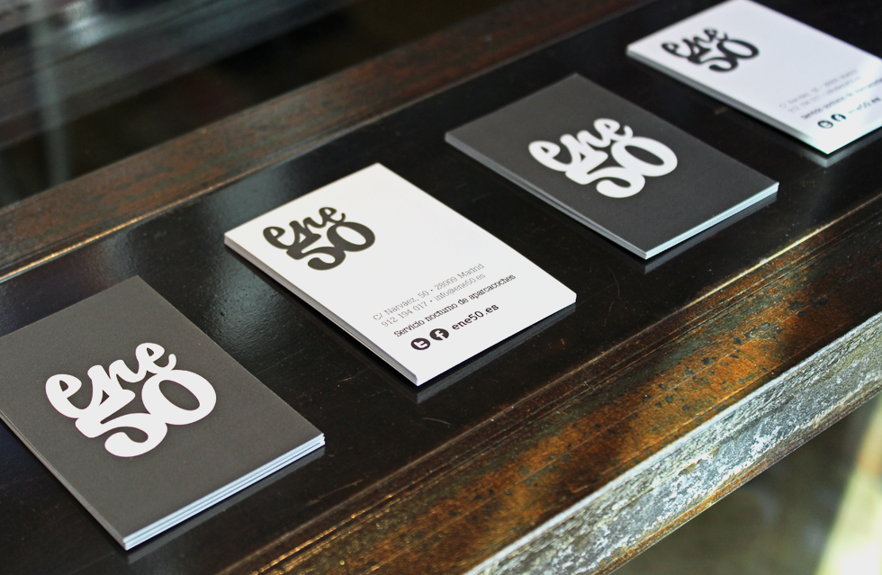 Papelería Corporativa. Carpeta, tarjetas, sobres, papel de cartas, comandas y facturas